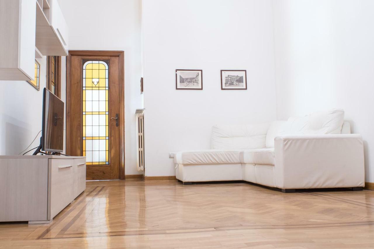 Casa Vacanze Umberto I Apartment Napoli Ngoại thất bức ảnh